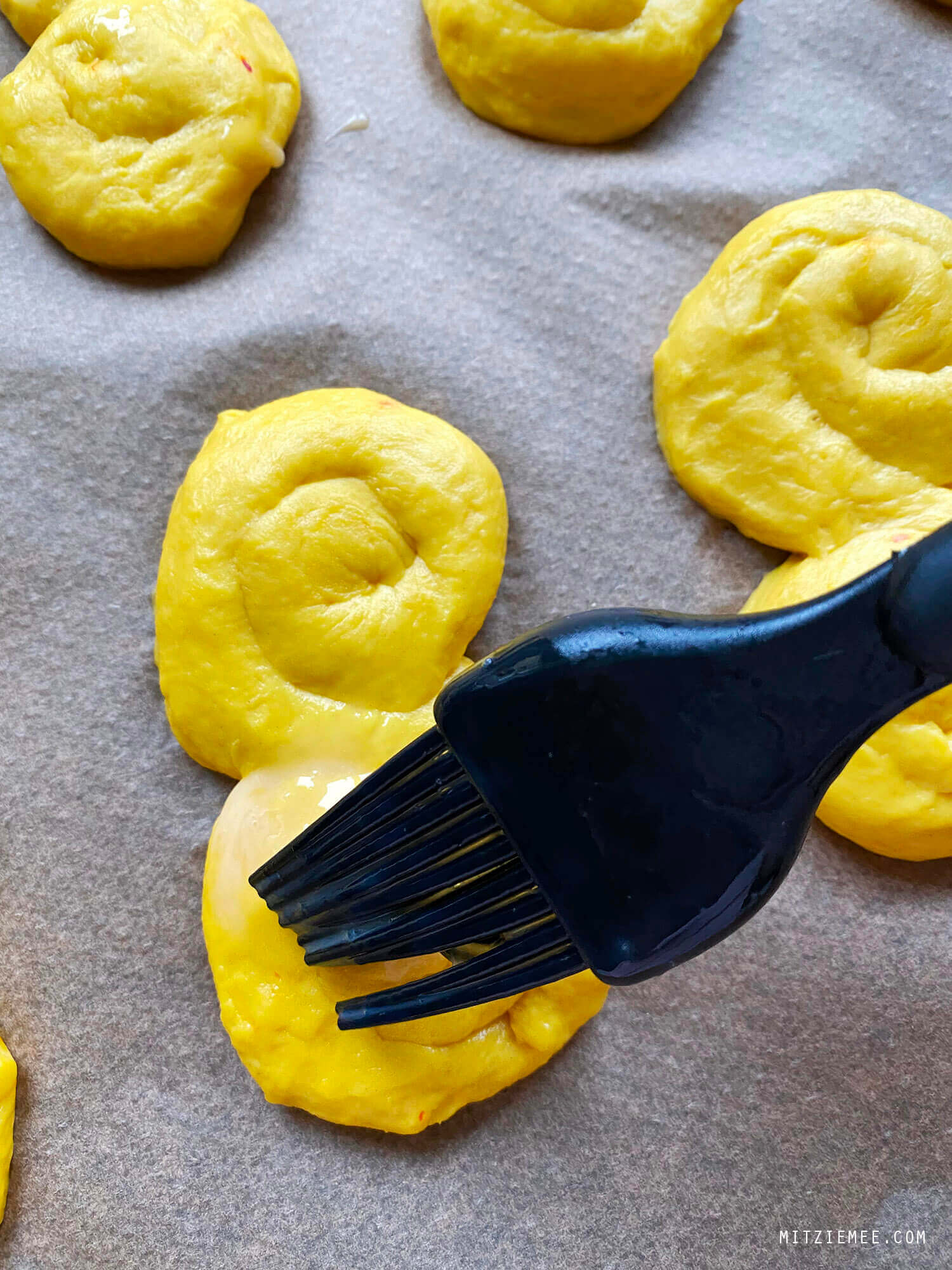 Recipe: Lussekatter – Swedish Saffron Buns