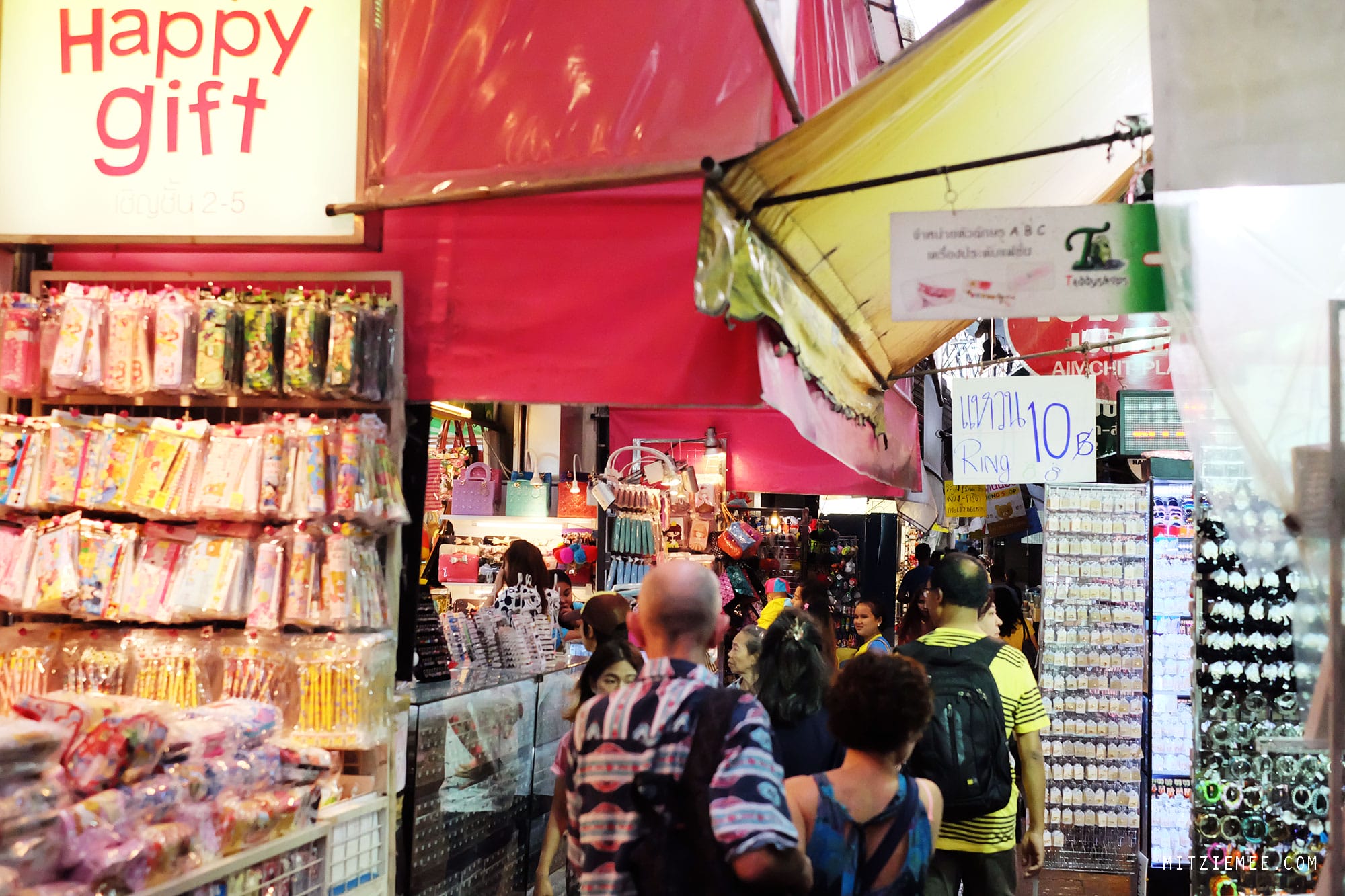 Sampeng Lane, shopping in Chinatown, Bangkok