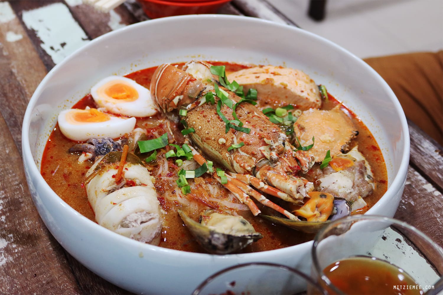 P'Aor, tom yum, Bangkok