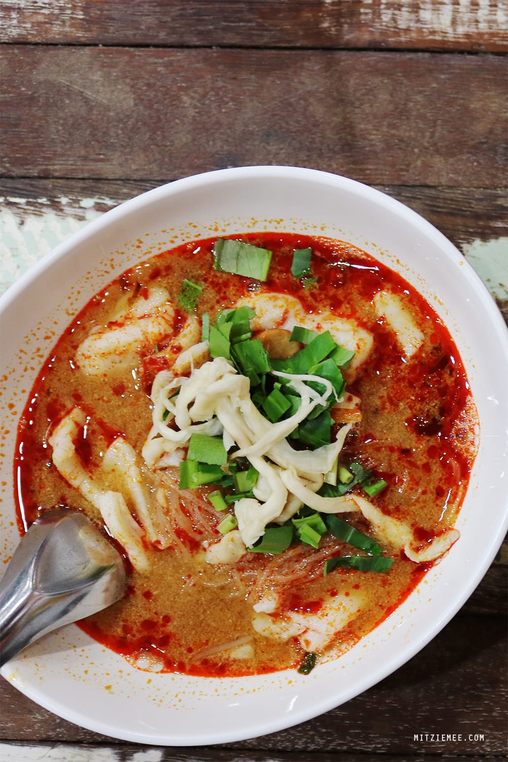 P'Aor, tom yum, Bangkok