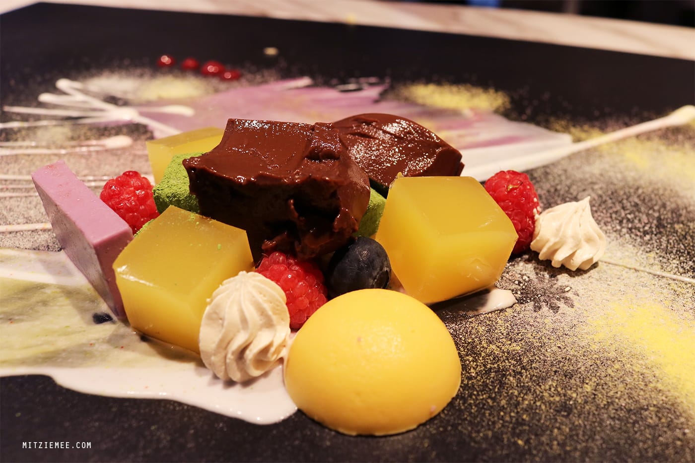 Improvisation at Atum, dessert restaurant Hong Kong