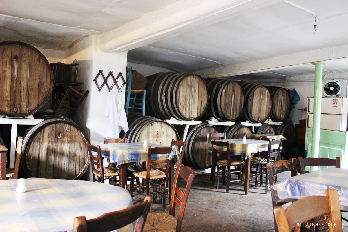 Diporto, underground restaurant, Athens Central Market