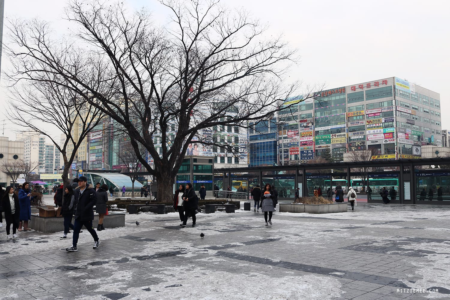 Yatap Station, Seoul