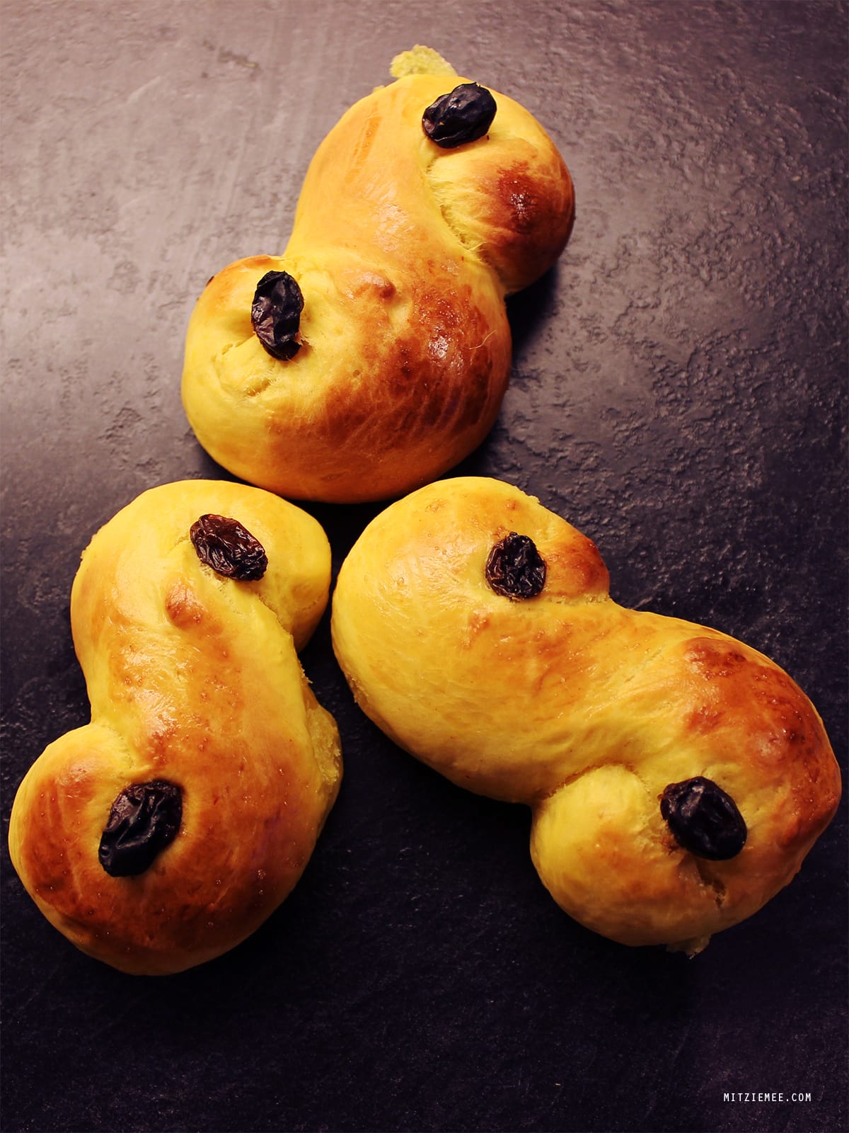 Lussekatter, Swedish saffron buns