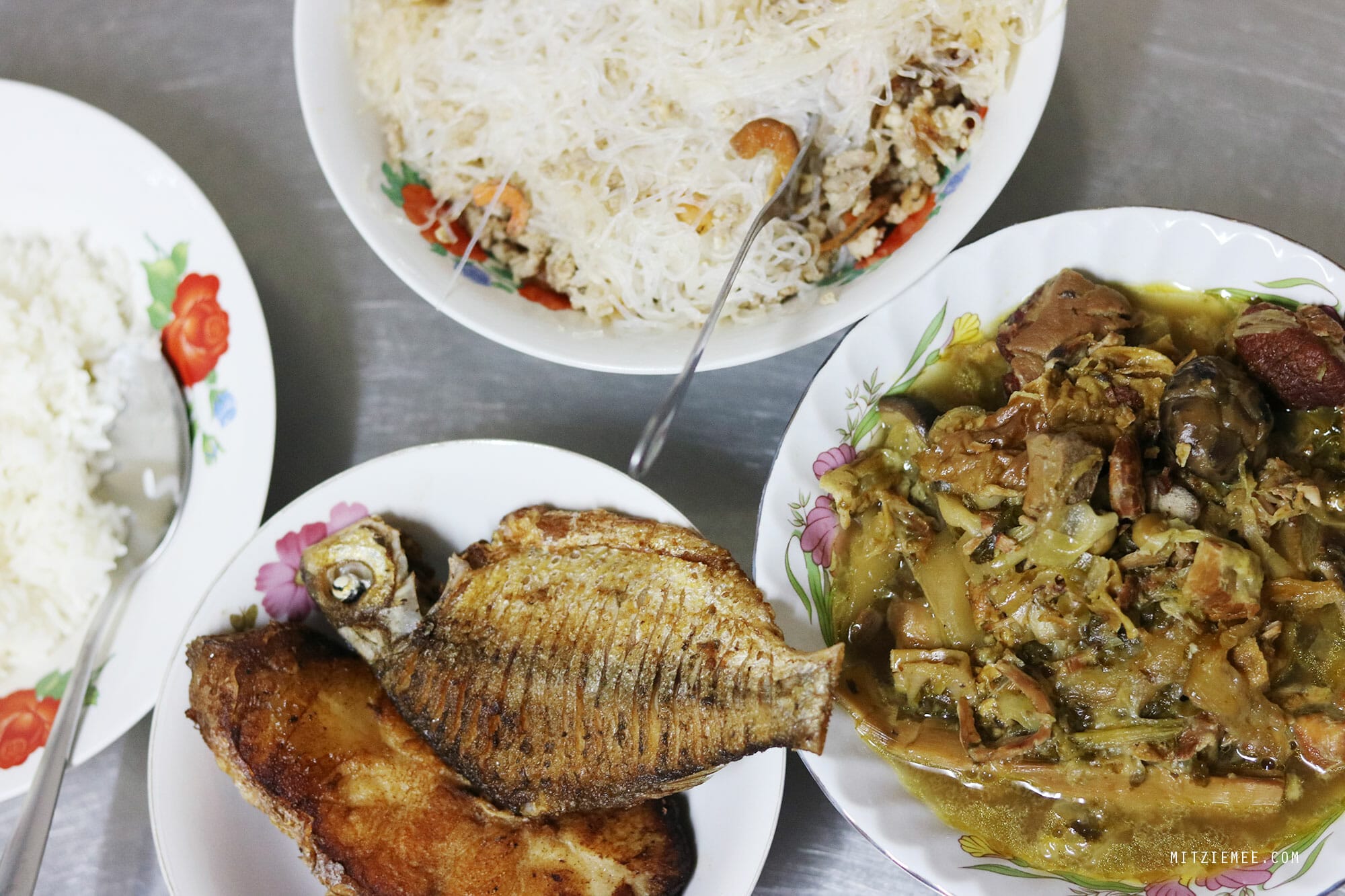 Khmer-style dinner - Life in Phnom Penh