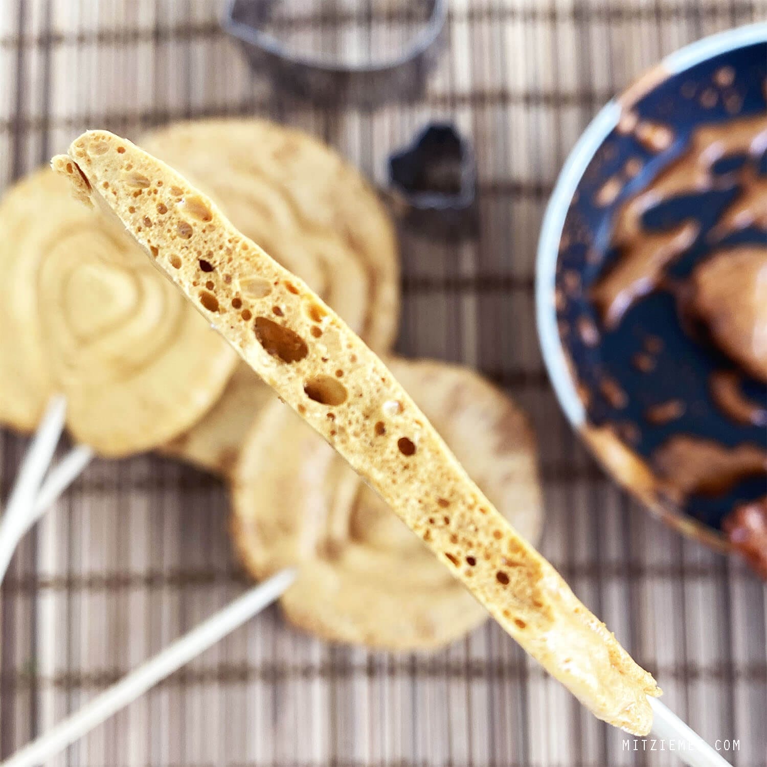 Dalgona candy recipe