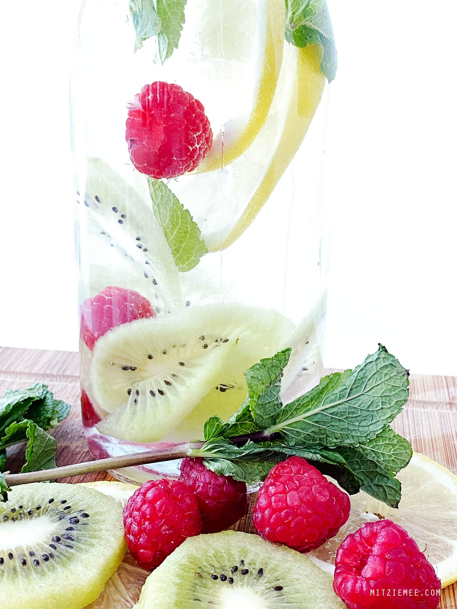 Infused water with raspberry, mint, kiwi and lemon