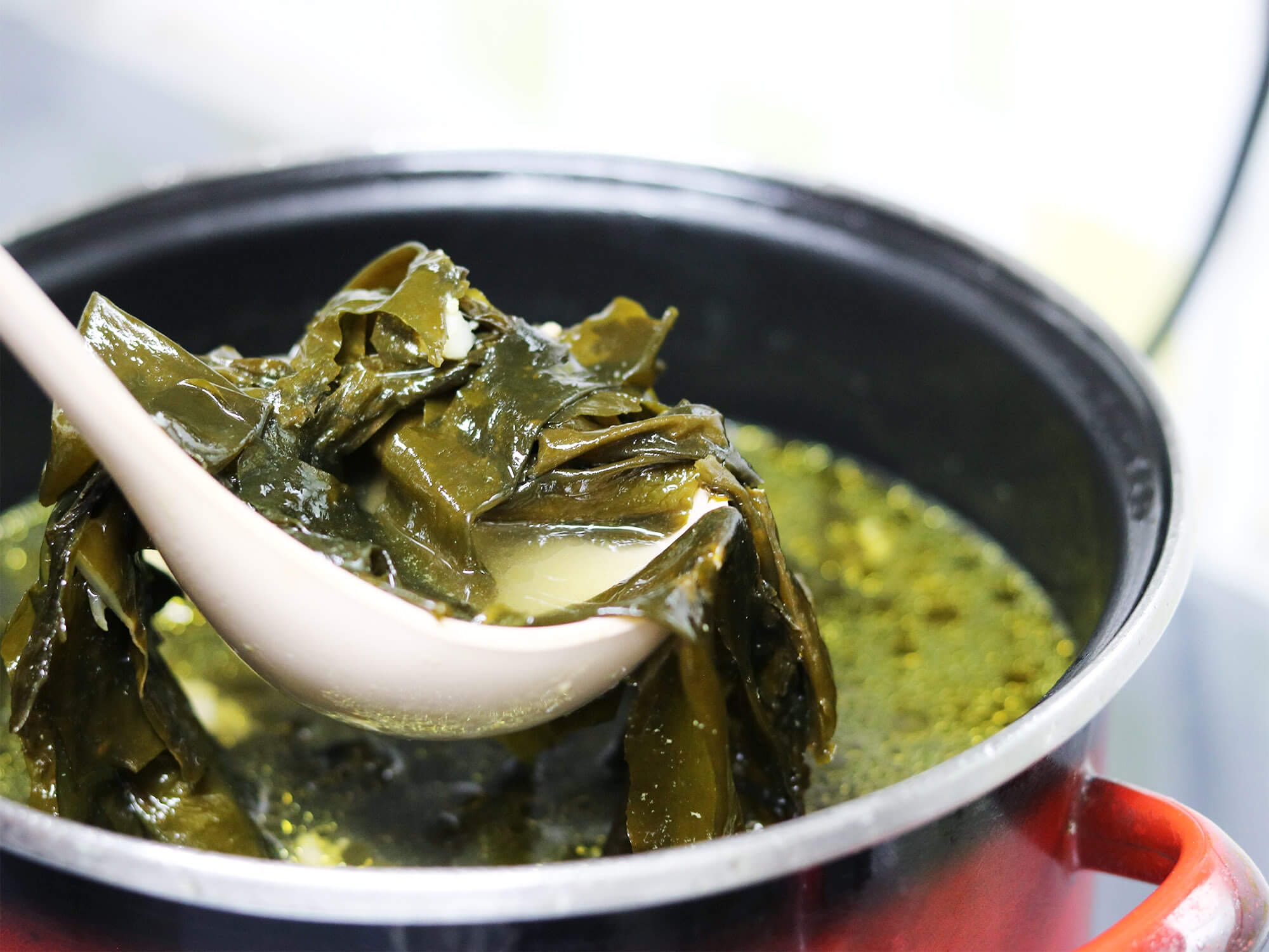 Korean Seaweed Soup (Miyeok-Guk 미역국) - Birthday Soup Recipe