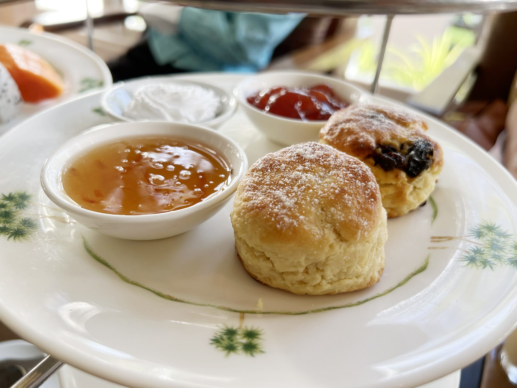 Phnom Penh: Raffles Hotel Le Royal - Afternoon Tea at Elephant Bar