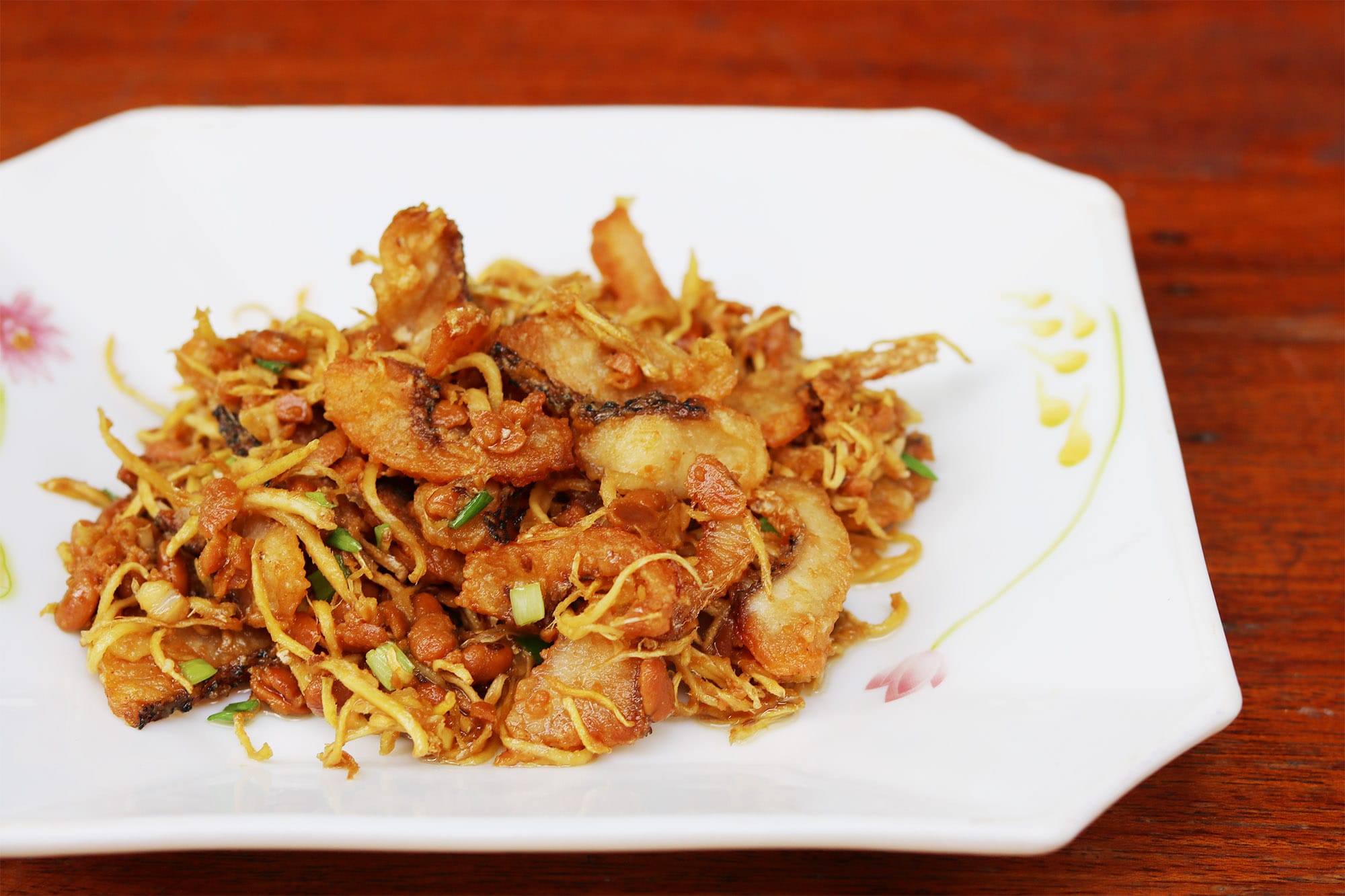 Recipe: Cambodian crispy fried fish with ginger and fermented soybean (trey chien chuon)