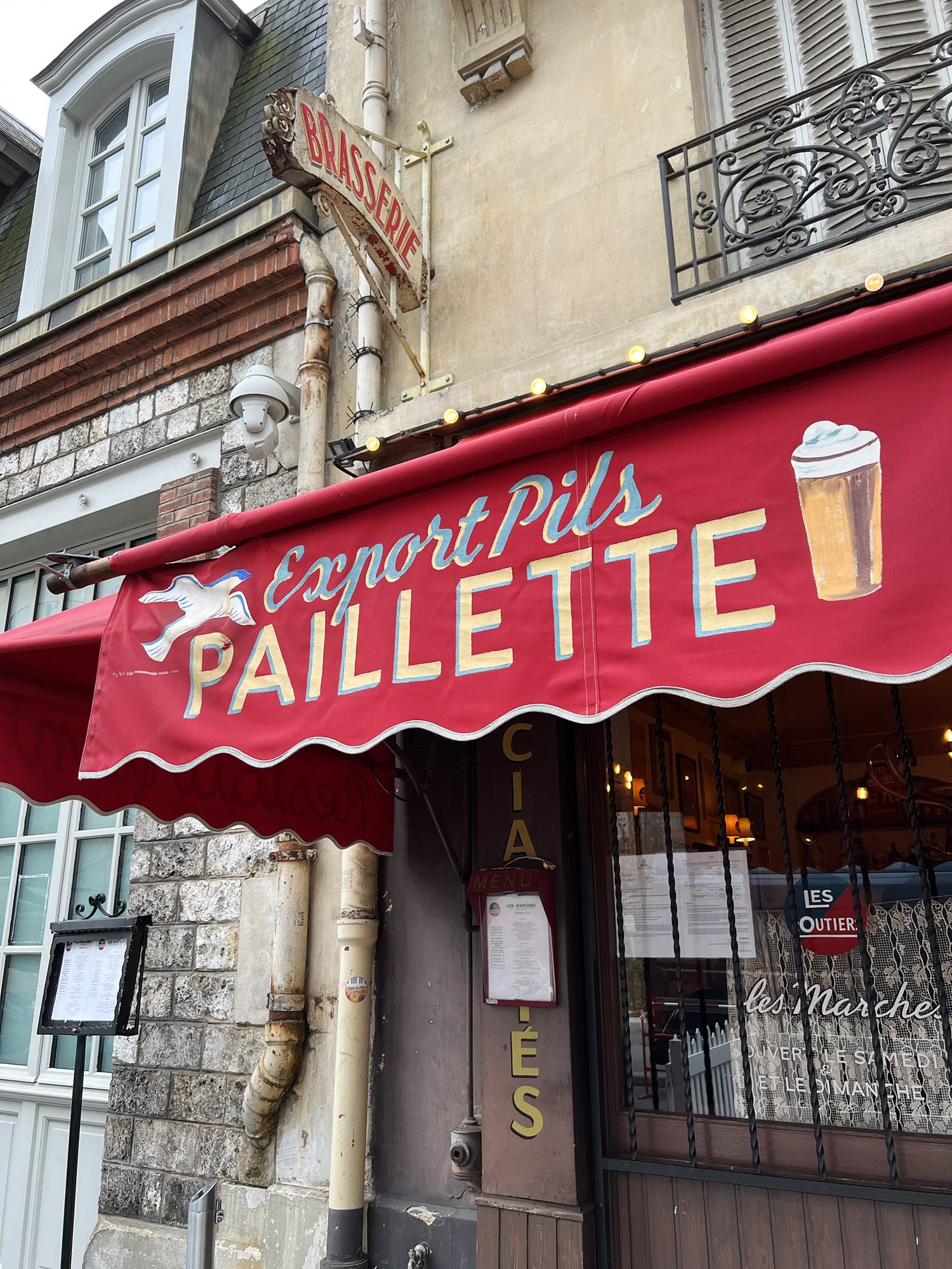 Beef Bourguignon at Les Marches - Cozy bistro in Paris