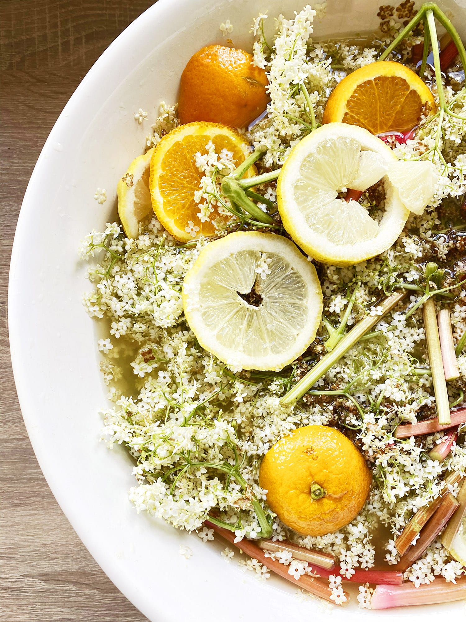 Recipe: My mom's elderflower syrup
