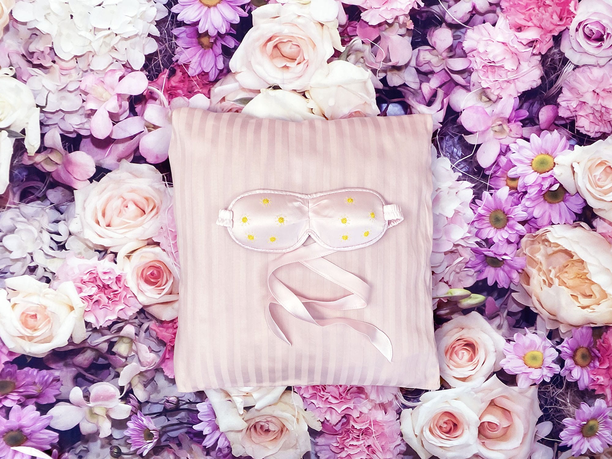 This could be the best sleep mask ever – Silk contoured sleep mask