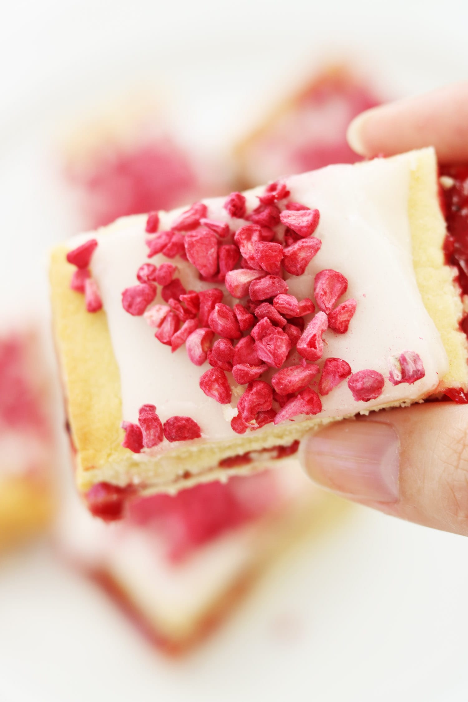 Recipe: Danish Hindbærsnitter