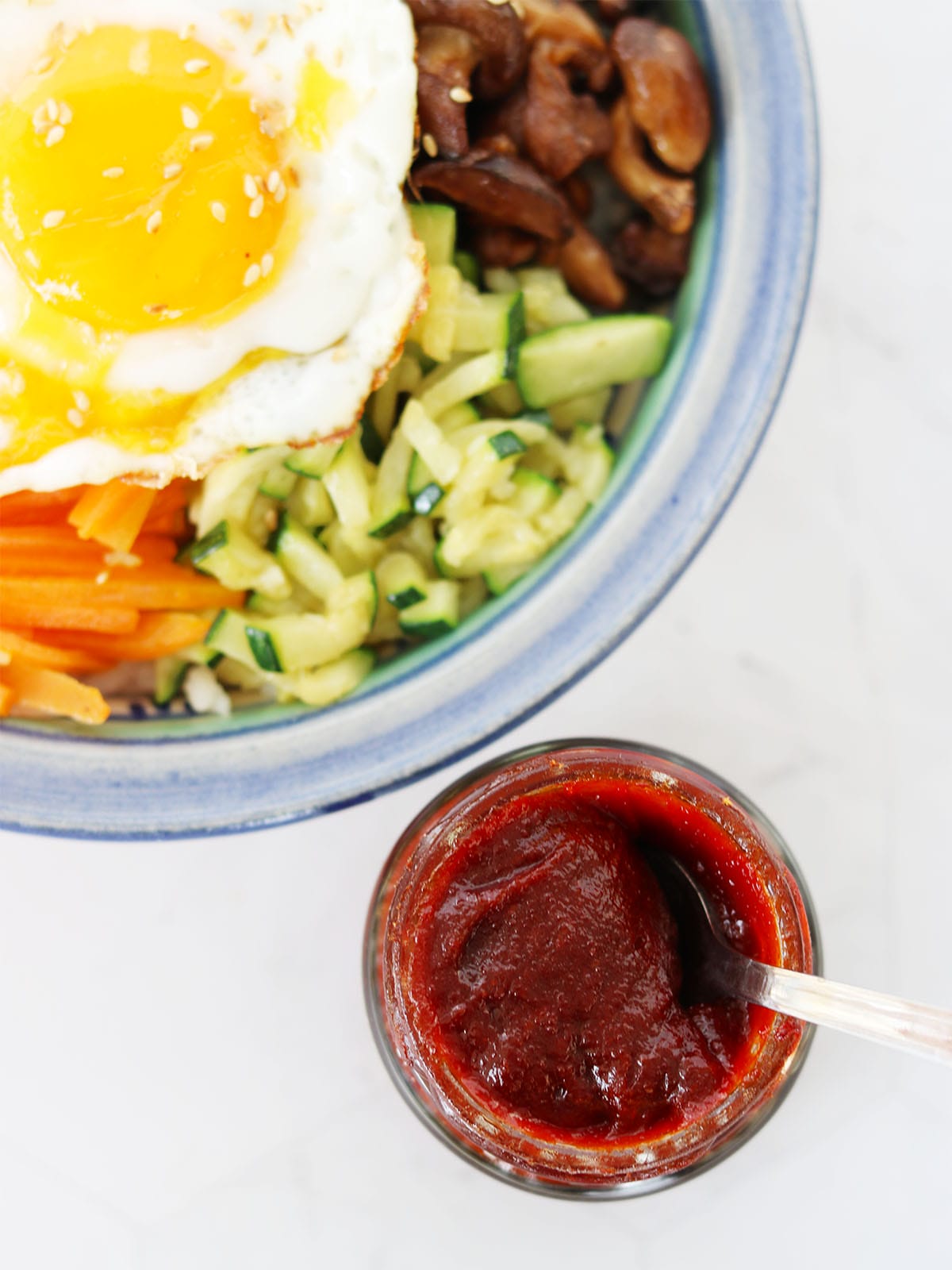 Recipe: Bibimbap with vegetables, mushrooms and fried egg