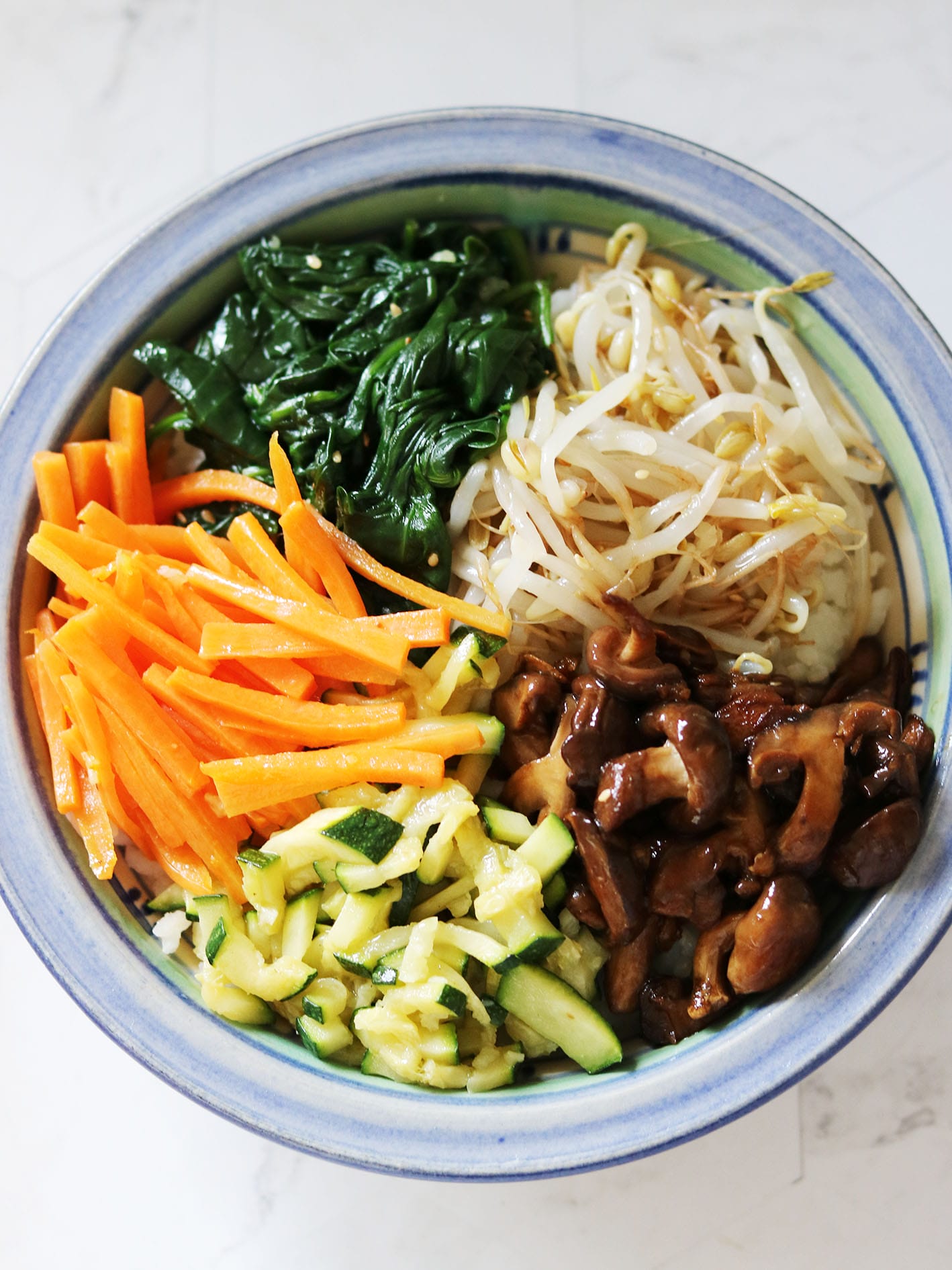 Recipe: Bibimbap with vegetables, mushrooms and fried egg