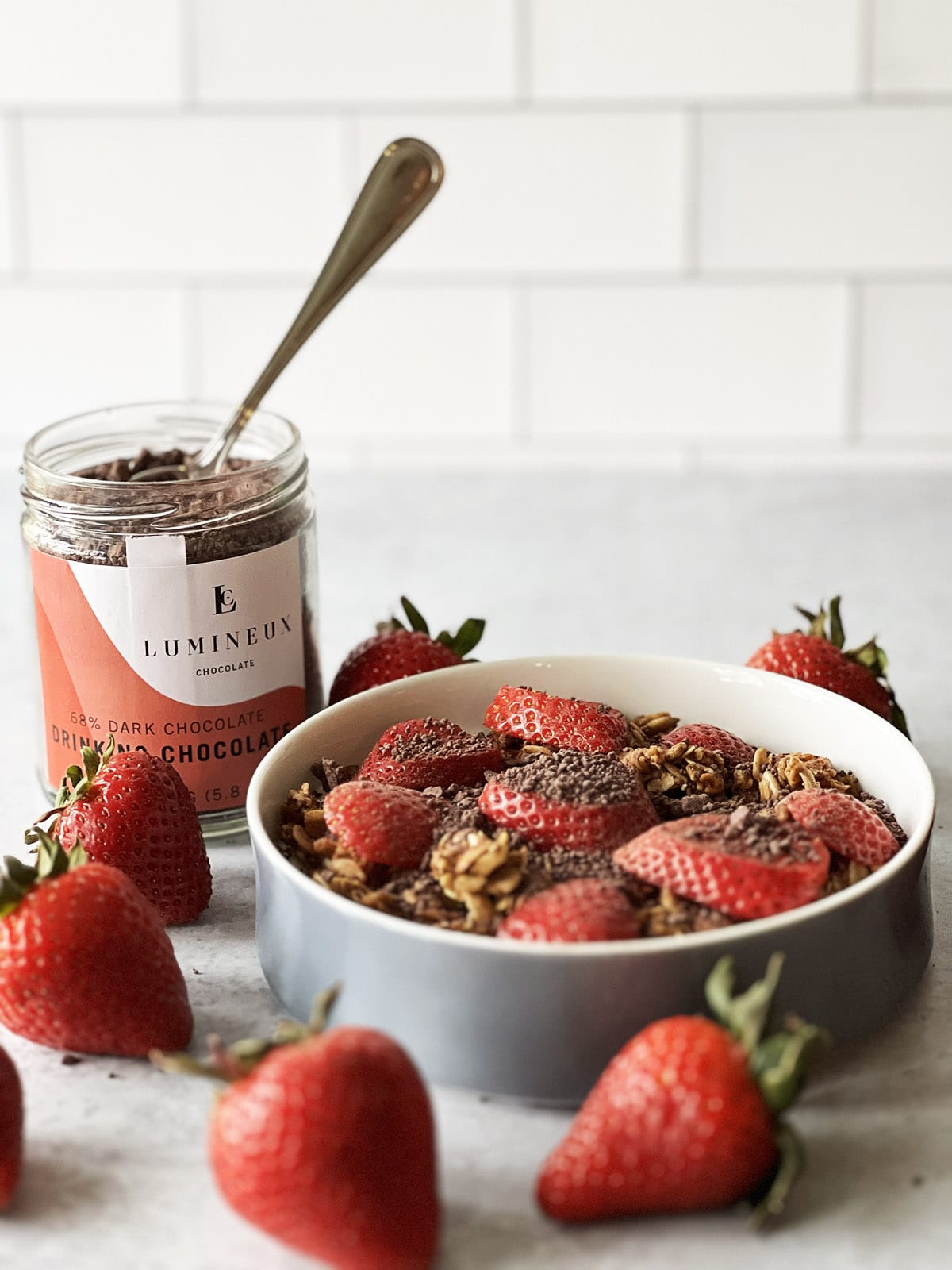 Recipe: Greek yogurt with strawberries, granola and chocolate