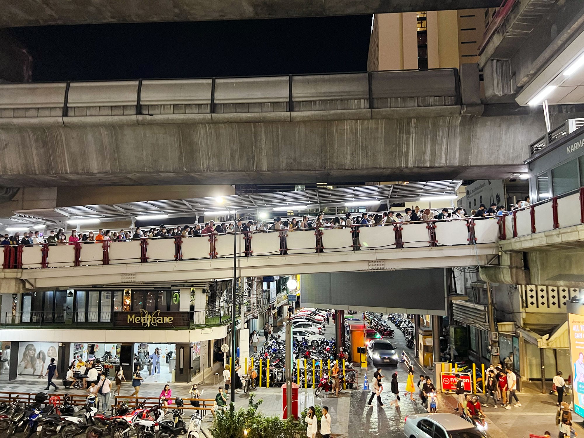 New Year's Eve in Bangkok - The CentralWorld Countdown