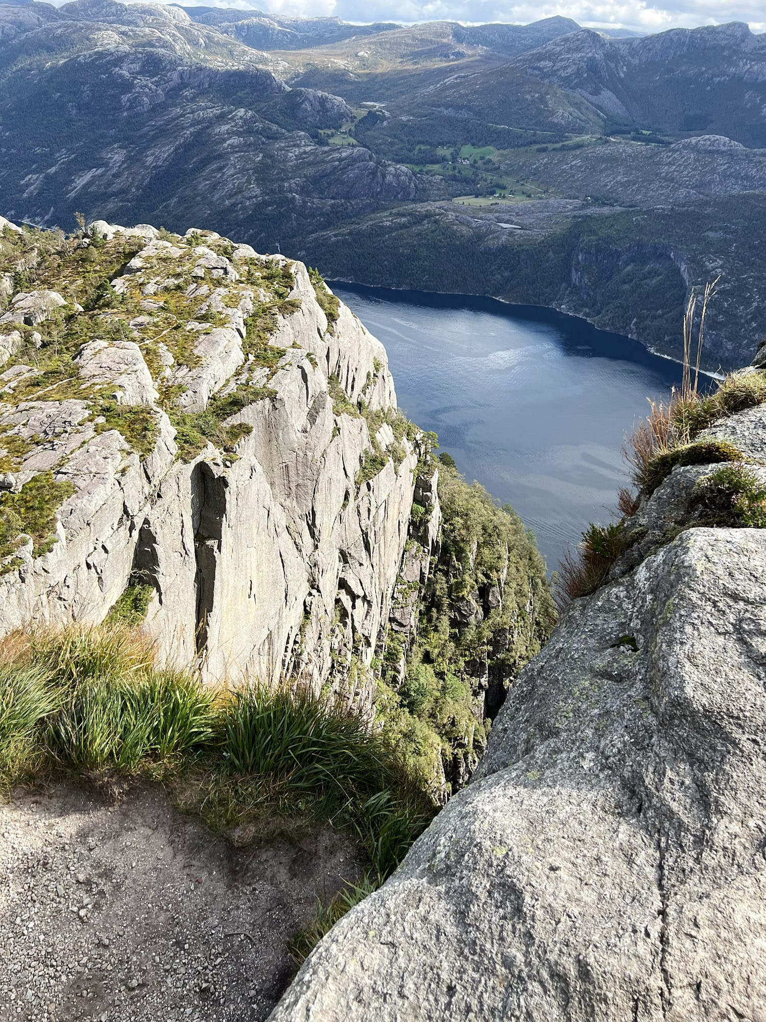 Norway: My Guide to Preikestolen – All you need to know