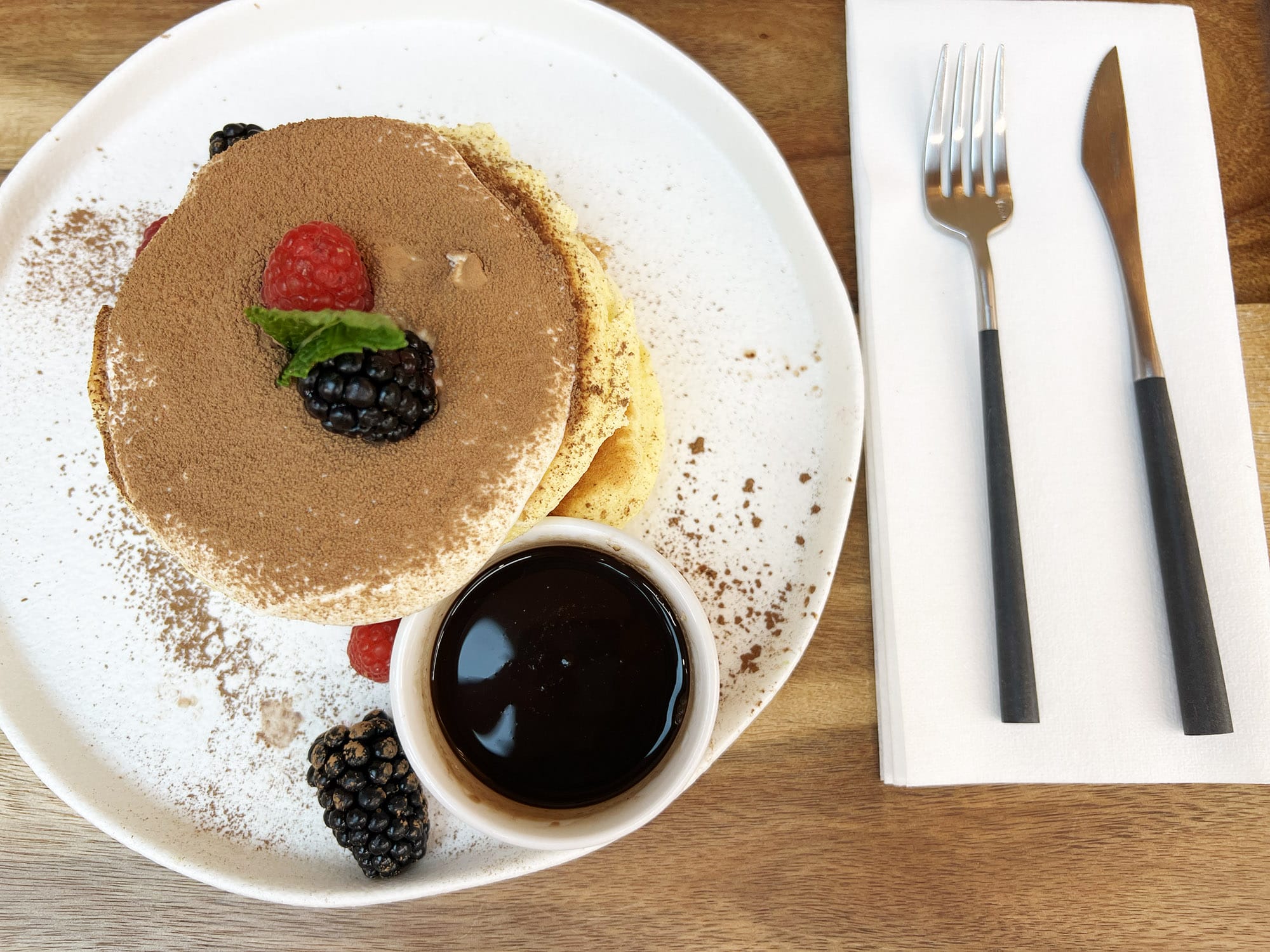 New York City: Soufflé Pancakes at Fluffy Fluffy