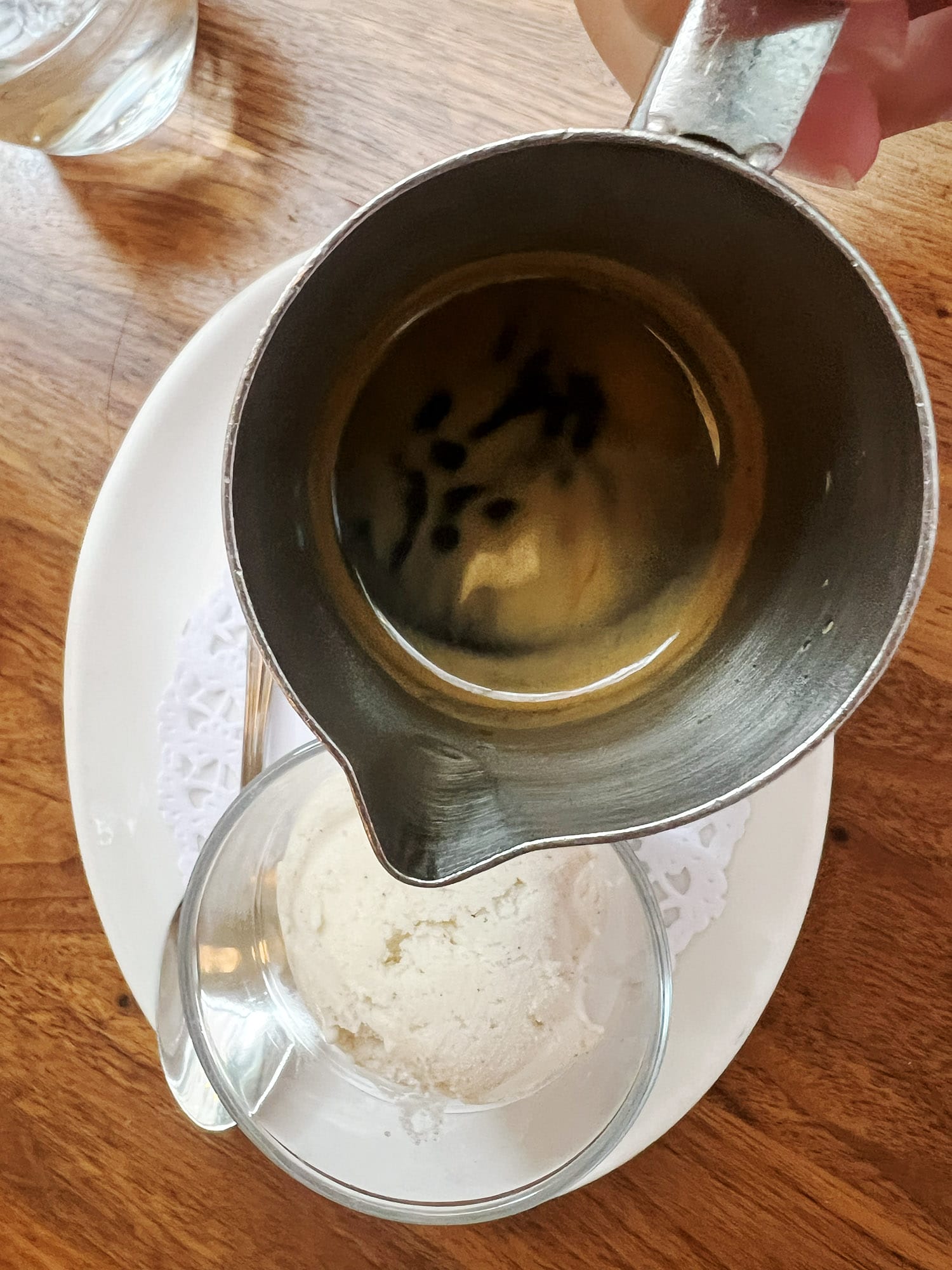 Recipe: Affogato – When Vanilla Gelato Meets Espresso